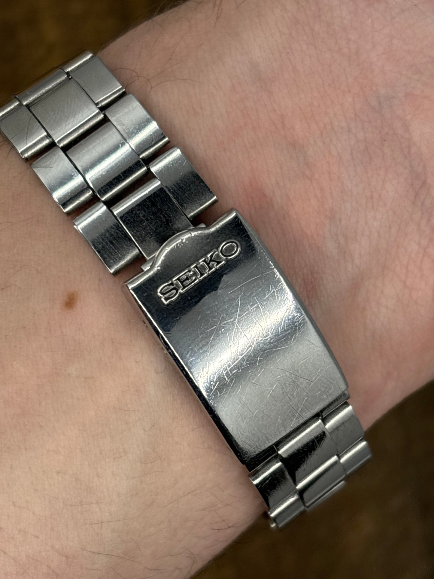 Seiko Automatic 17 Jewels – Silver Dial – Vintage Dress Watch