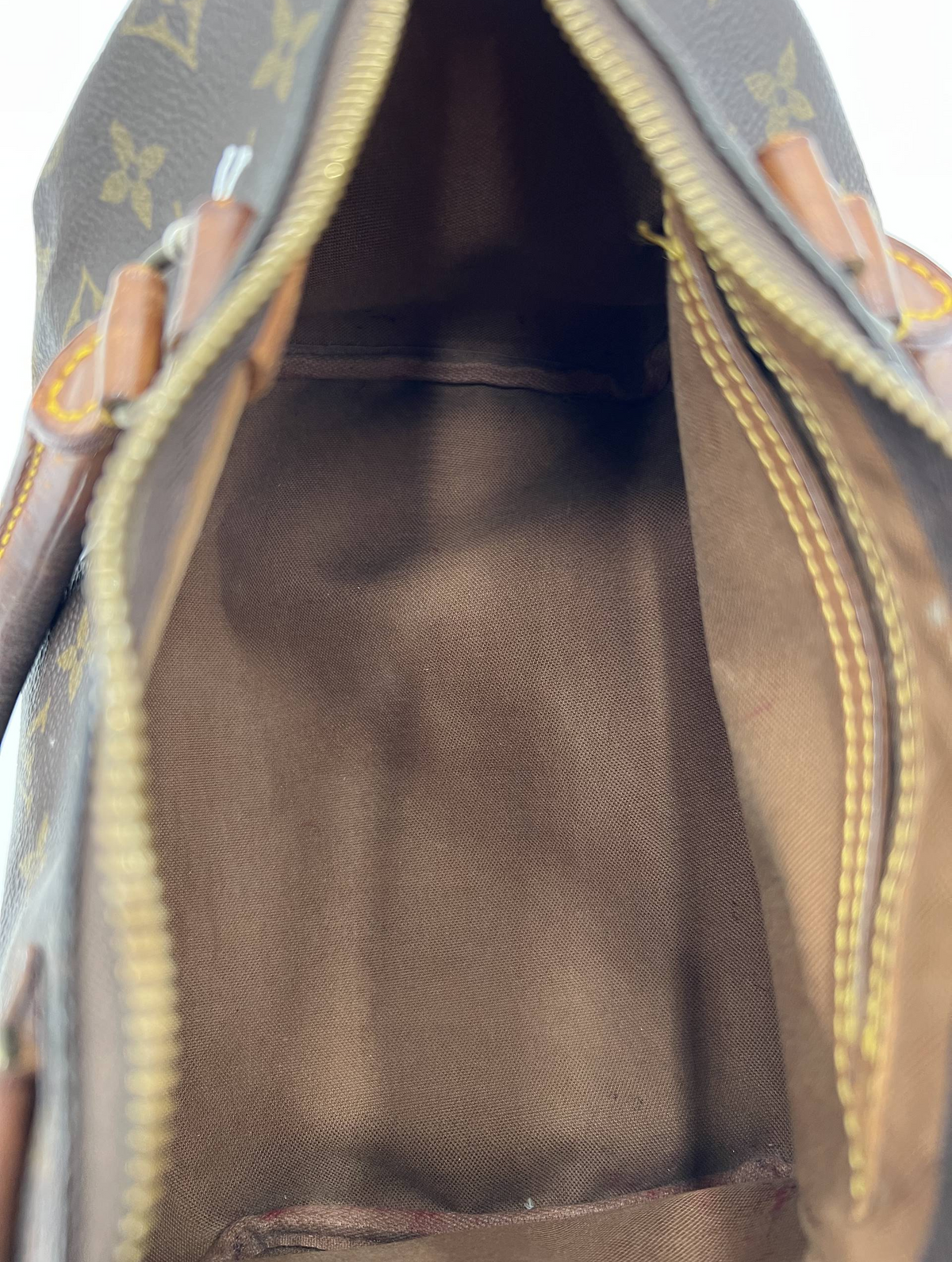 Louis Vuitton Speedy 25 Monogram Handbag