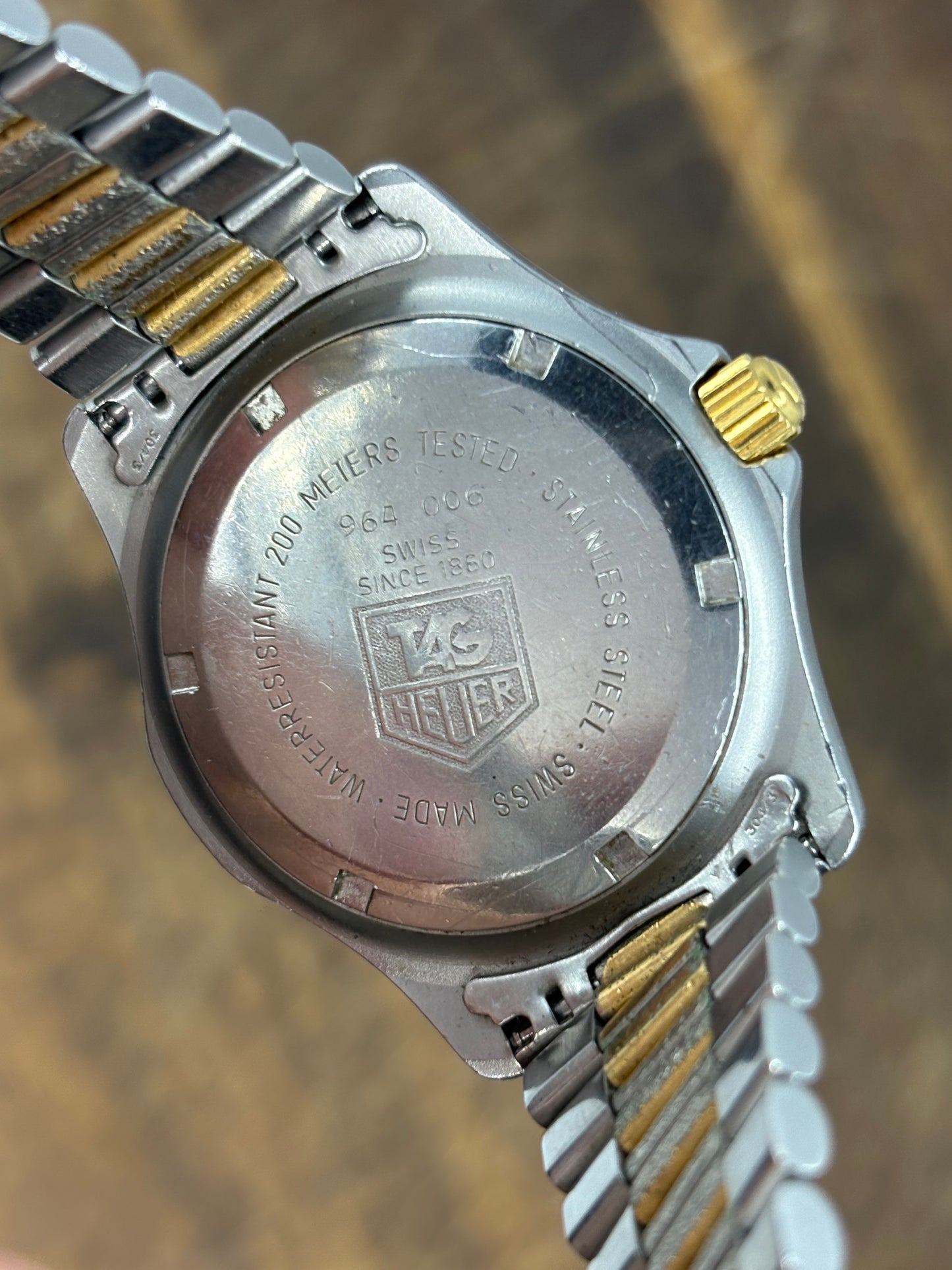 TAG Heuer 2000 Professional Quartz – Two-Tone Diver – Vintage