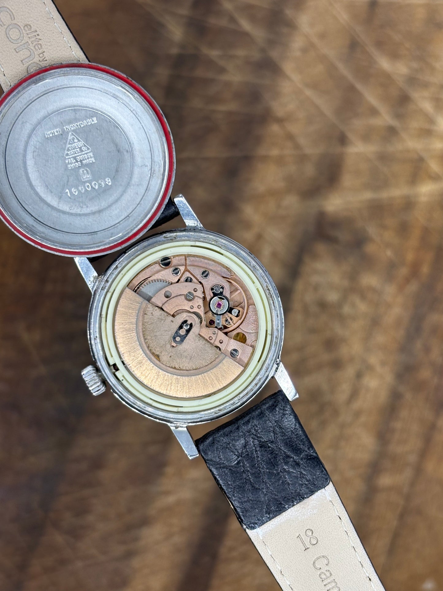 Vintage Omega Genève Automatic – Classic Stainless Steel Dress Watch