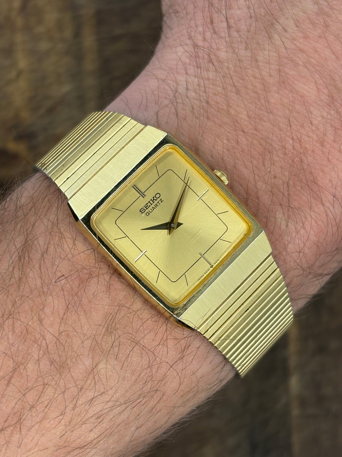 Seiko Tank Gold Quartz (1980s Retro Edition)