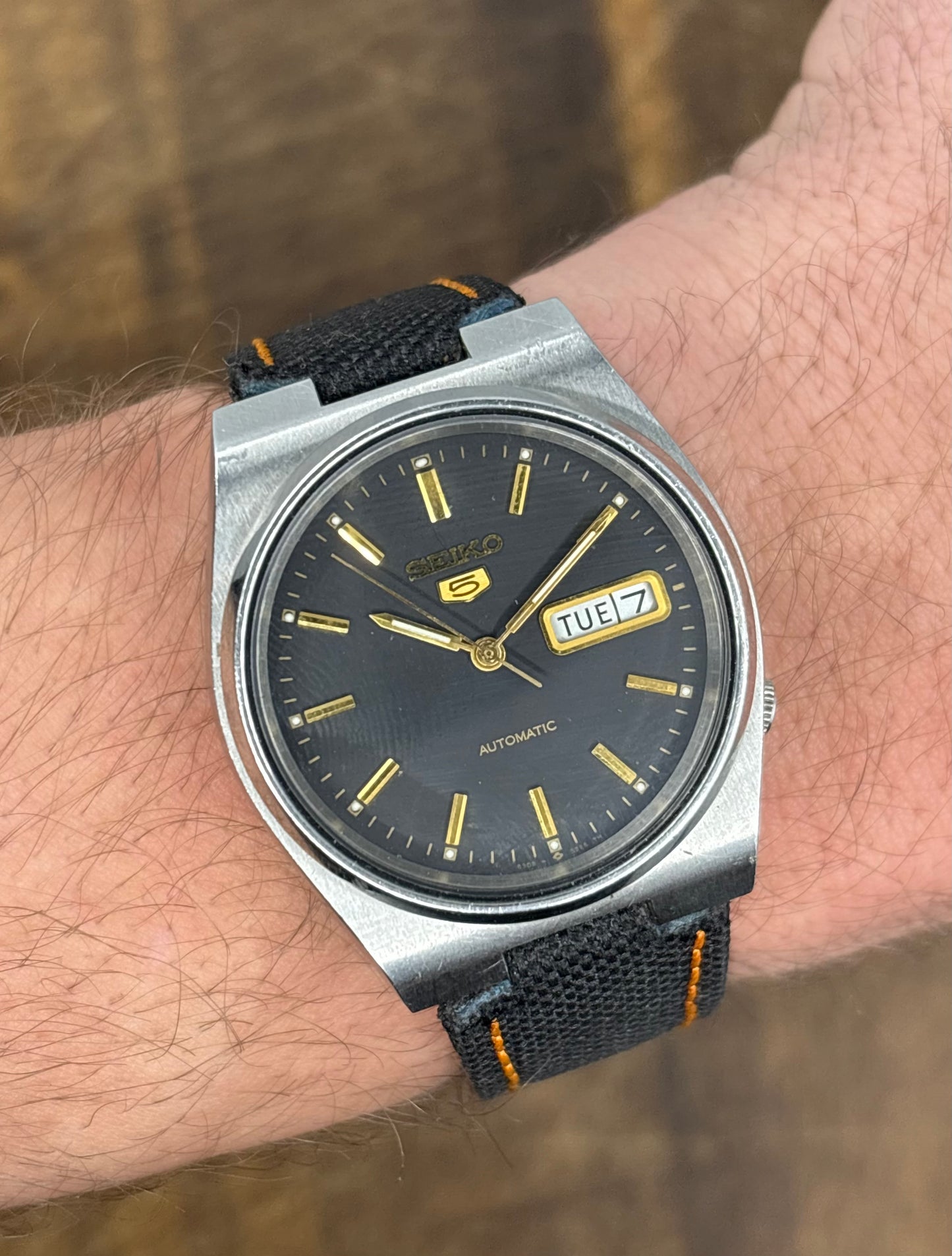 Seiko 5 Vintage Automatic Black Dial Wristwatch Day-Date