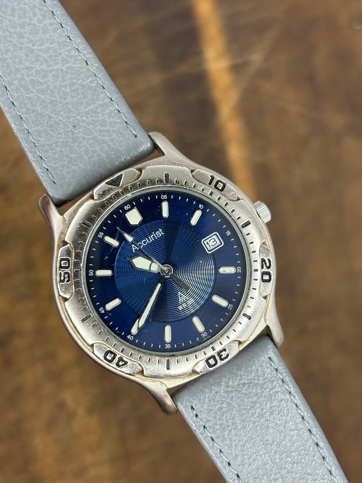 Accurist Quartz Diver – Blue Dial, Rotating Bezel, 100m WR