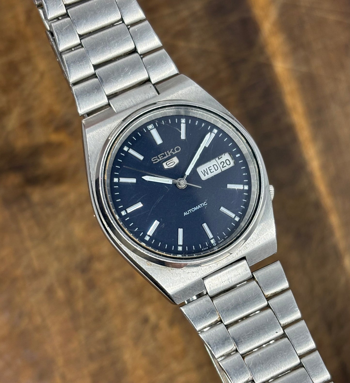 Seiko 5 Automatic – Blue Dial – Sleek Brushed Case