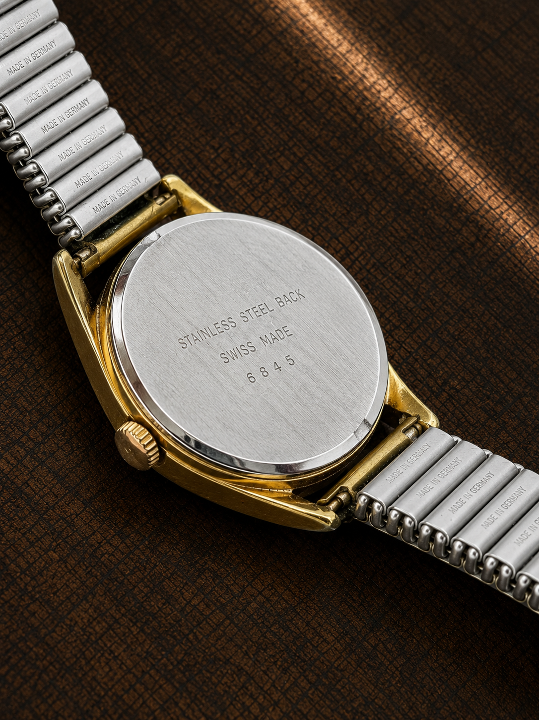 Vintage Rone Ladies Quartz Watch | Swiss Made | Gold Tone Dress Watch | Expandable Bracelet | Minimalist Design