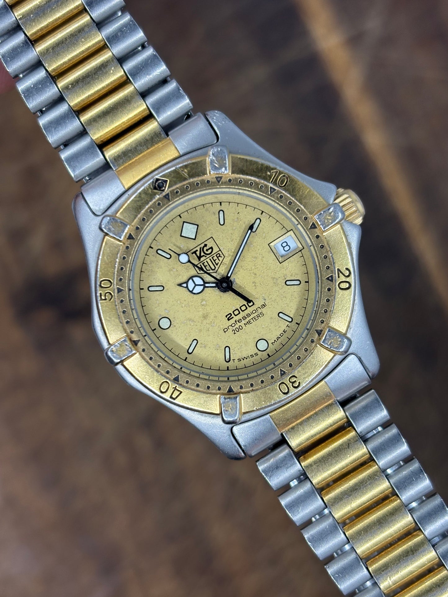 TAG Heuer 2000 Professional Quartz – Two-Tone Diver – Vintage