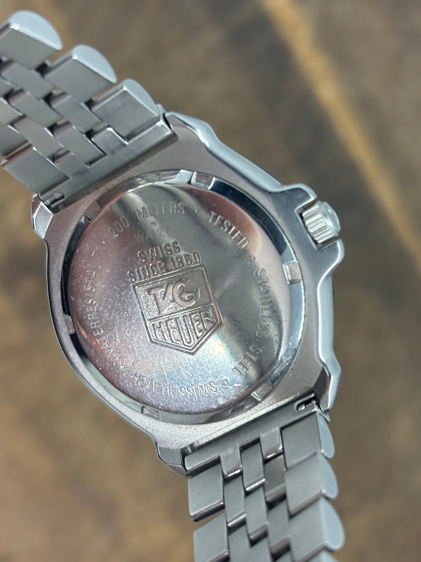 TAG Heuer Formula 1 Quartz – Black & Red Diver 200m Professional – Vintage Watch