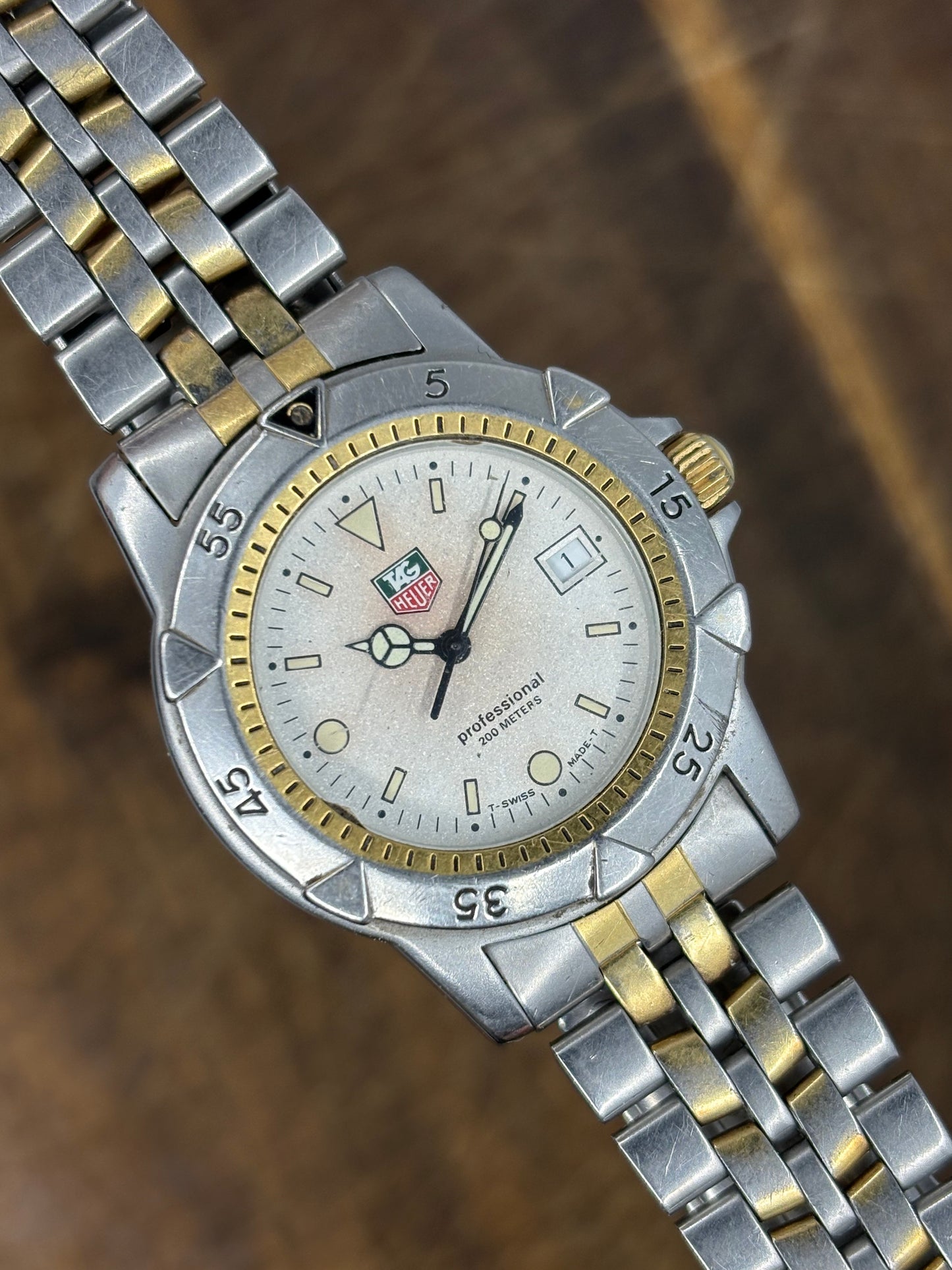 TAG Heuer 2000 Professional Quartz – Two-Tone – Vintage