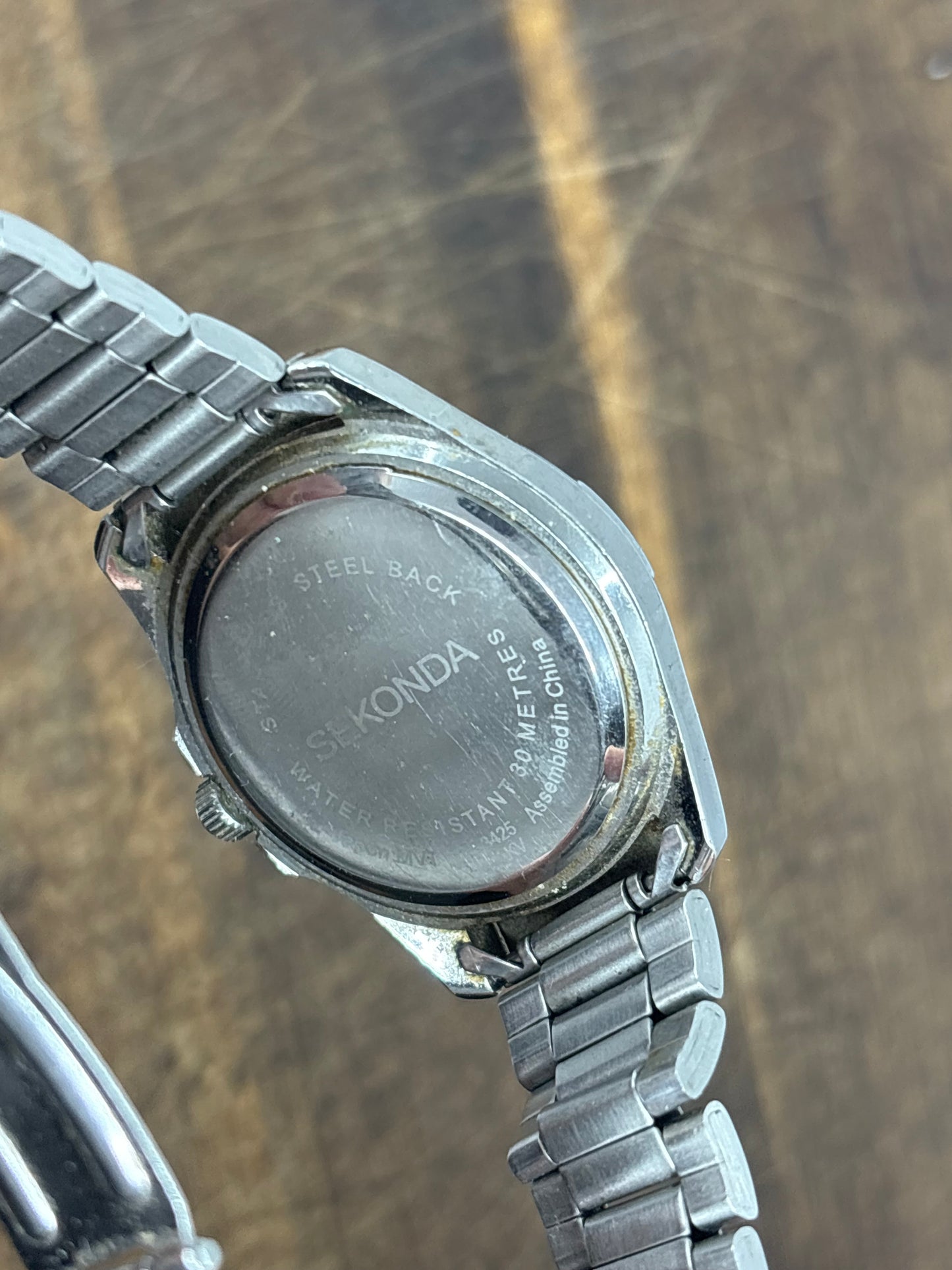 Sekonda Quartz Diver-Style – Black Dial