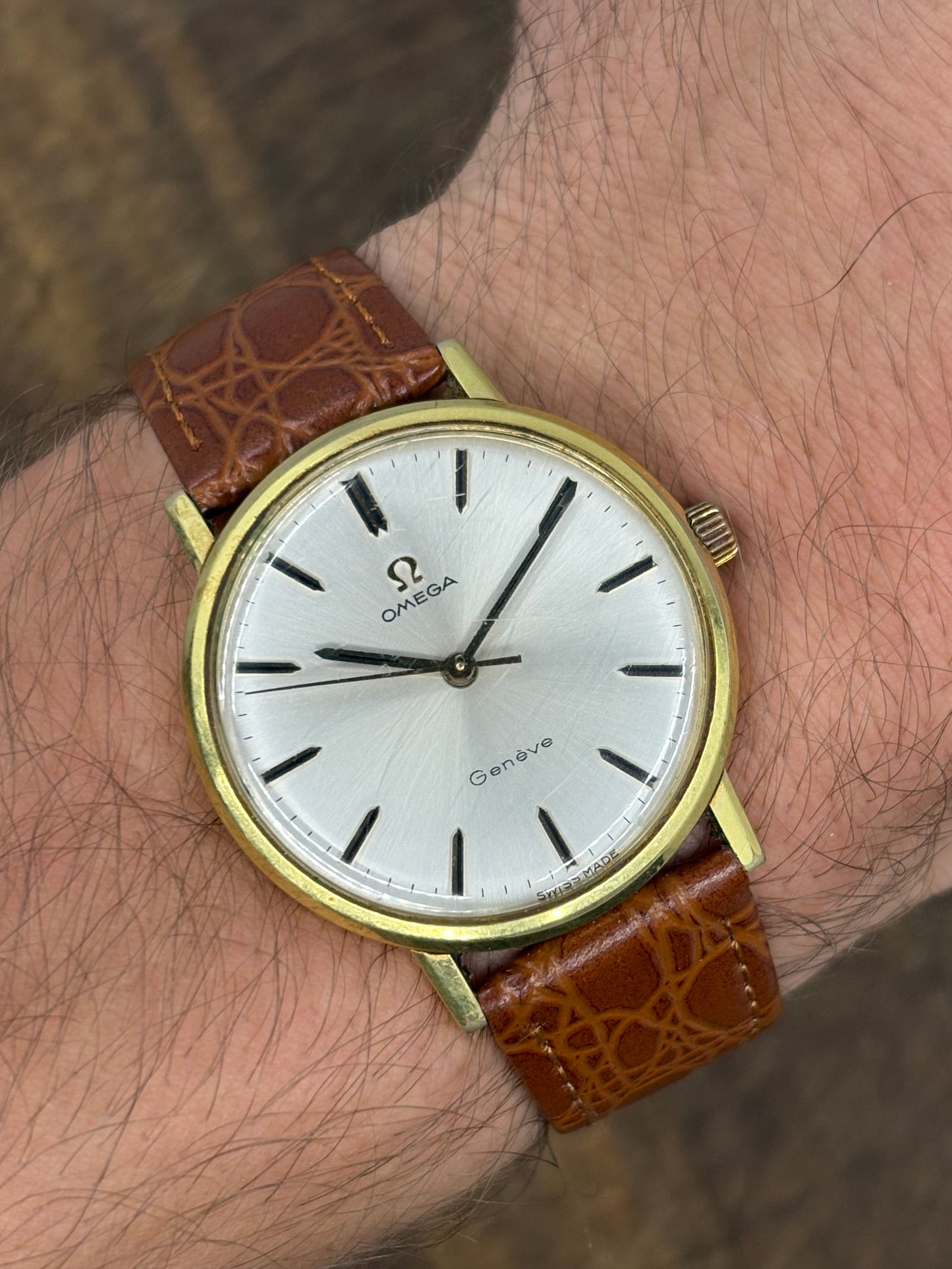 Omega Genève Manual Wind – Gold Tone – Vintage Dress Watch