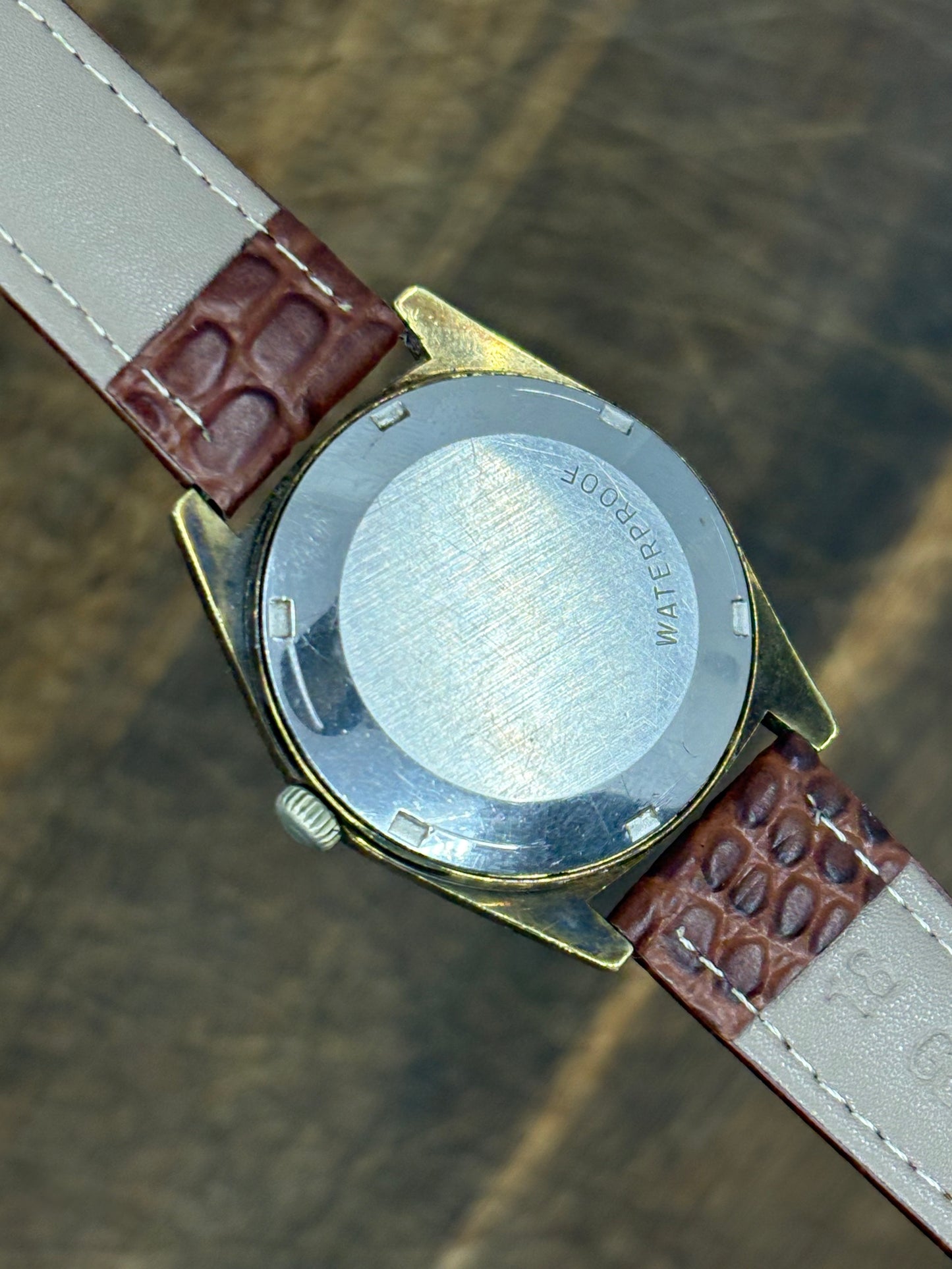 Omega Genève Automatic (Gold-Tone)