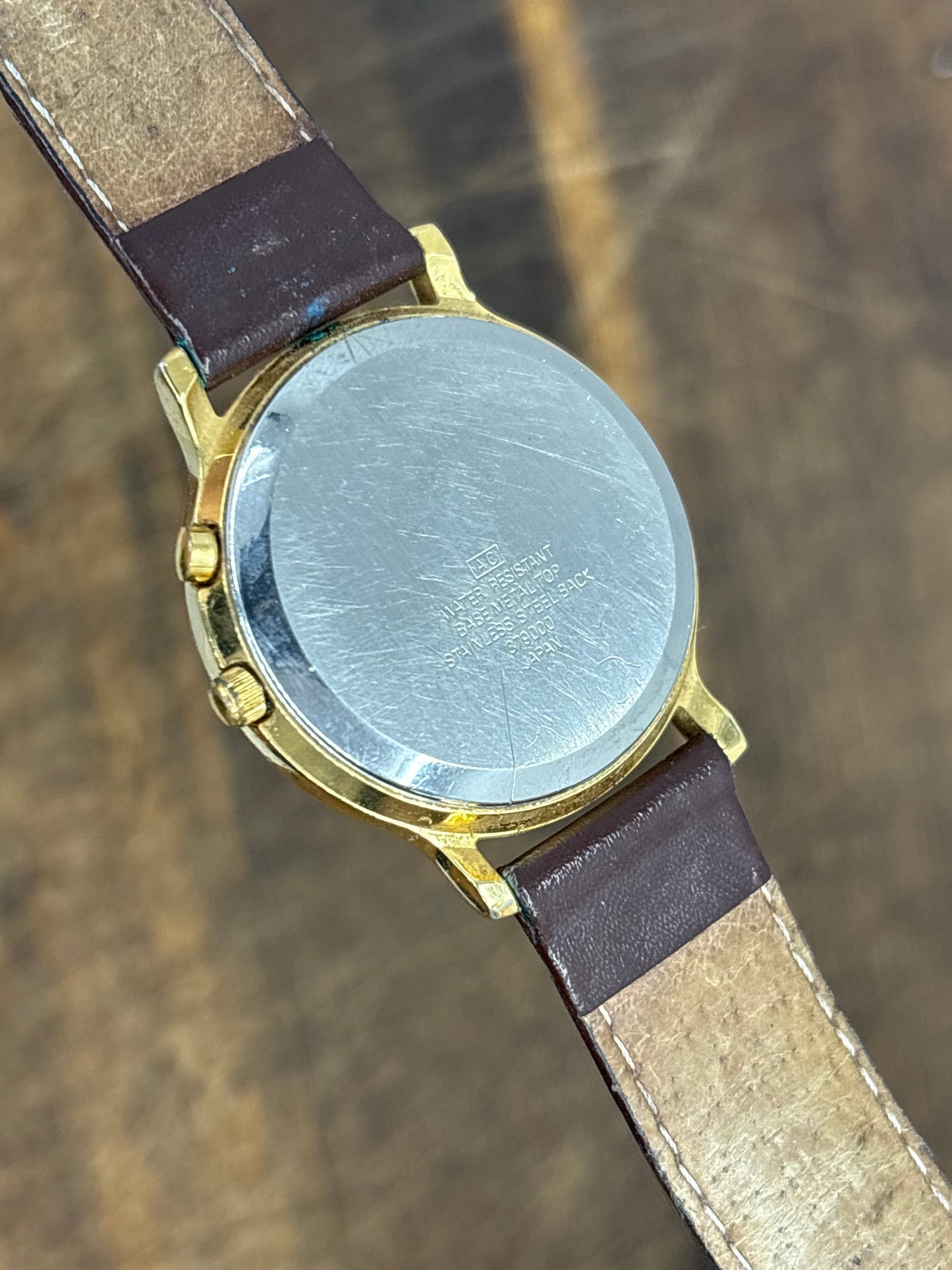Accurist Quartz Alarm – Gold-Tone, Roman Numerals