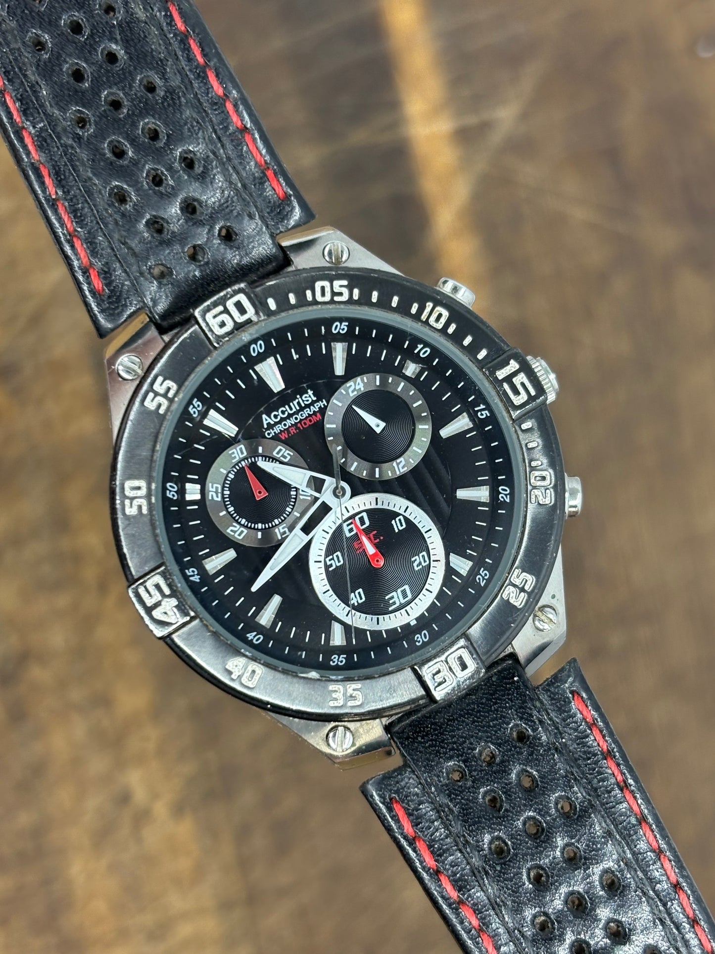 Accurist Quartz Chronograph – Black Sports Model