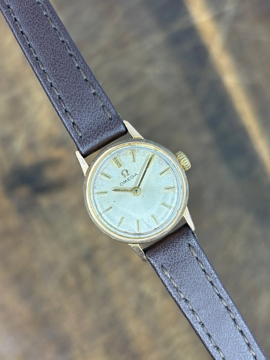 Omega Ladies Watch – Manual Wind – Vintage