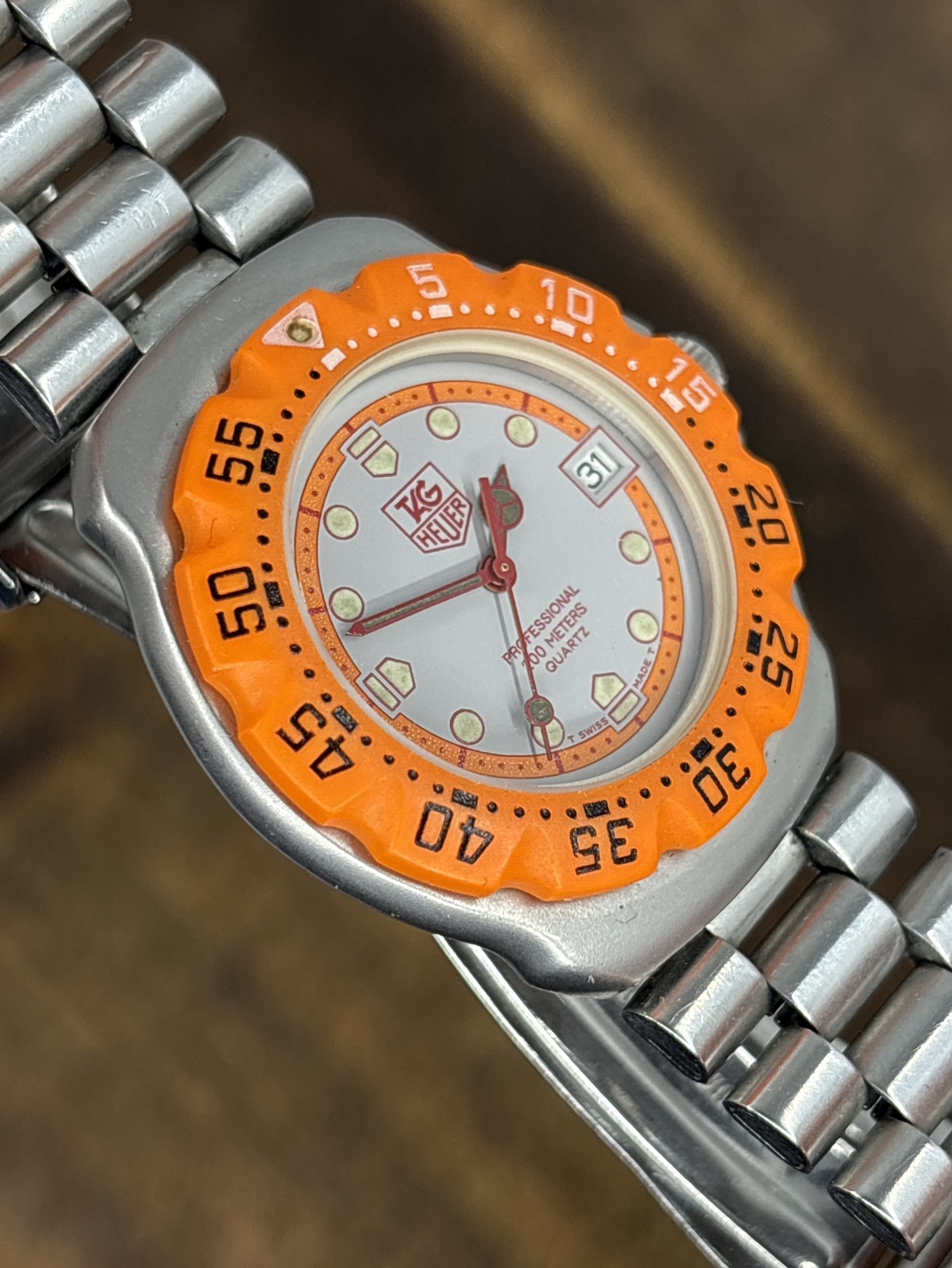 Vintage TAG Heuer Formula 1 Professional Orange Diver Watch – 200M Quartz – Swiss Made