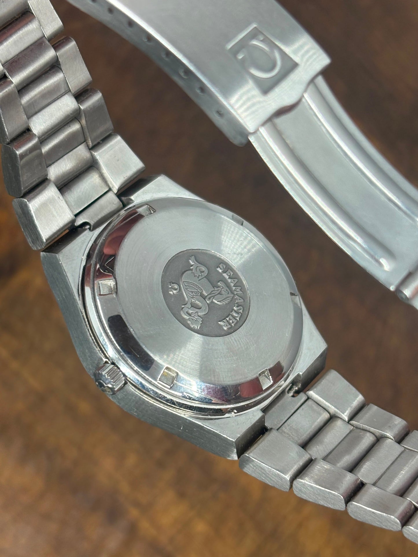 Vintage Omega Seamaster Electronic f300 Hz Chronometer | Stainless Steel | Date | Swiss Made
