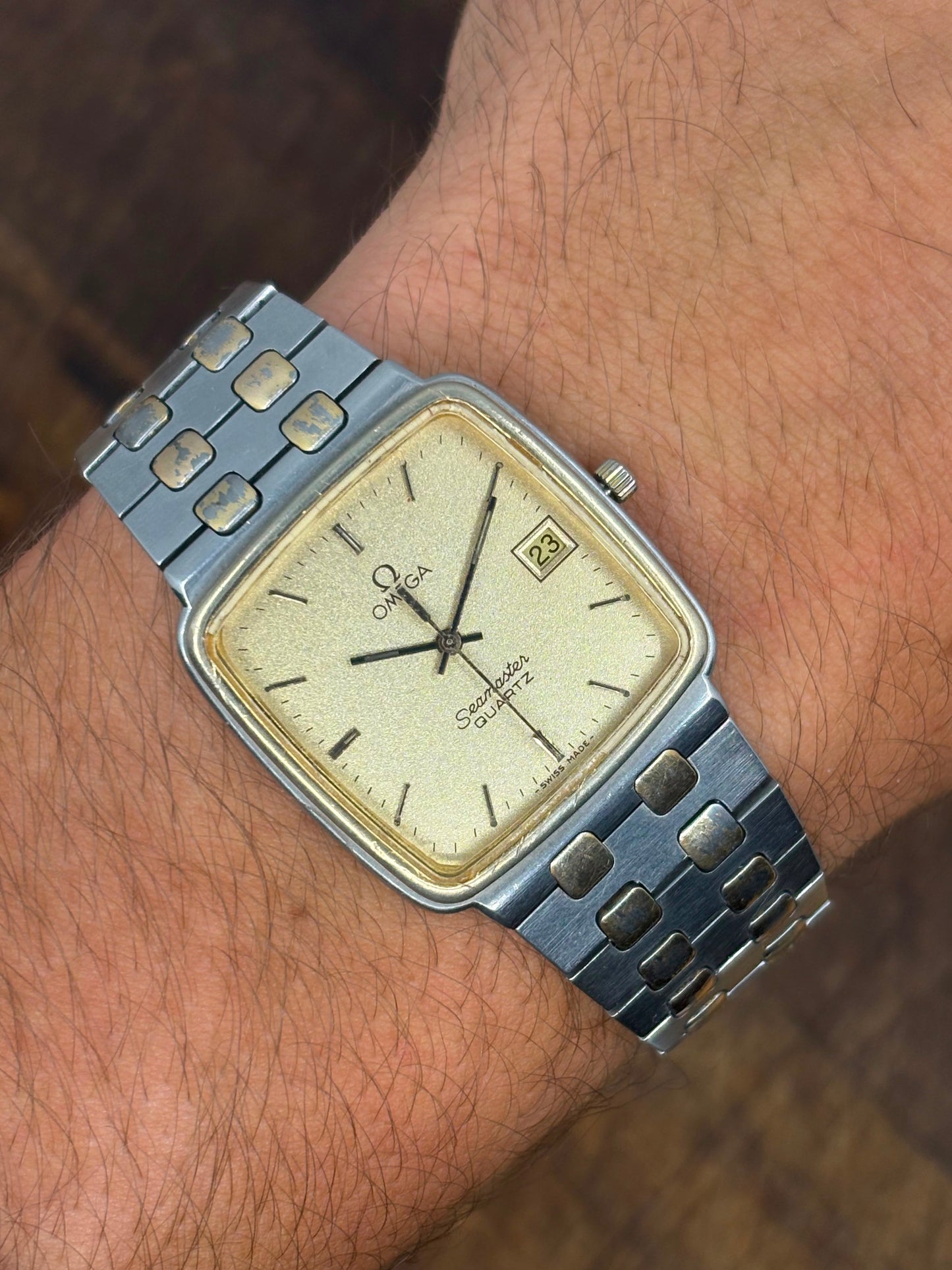 Vintage Omega Seamaster Quartz Two-Tone Watch | Champagne Dial | Date | Swiss Made