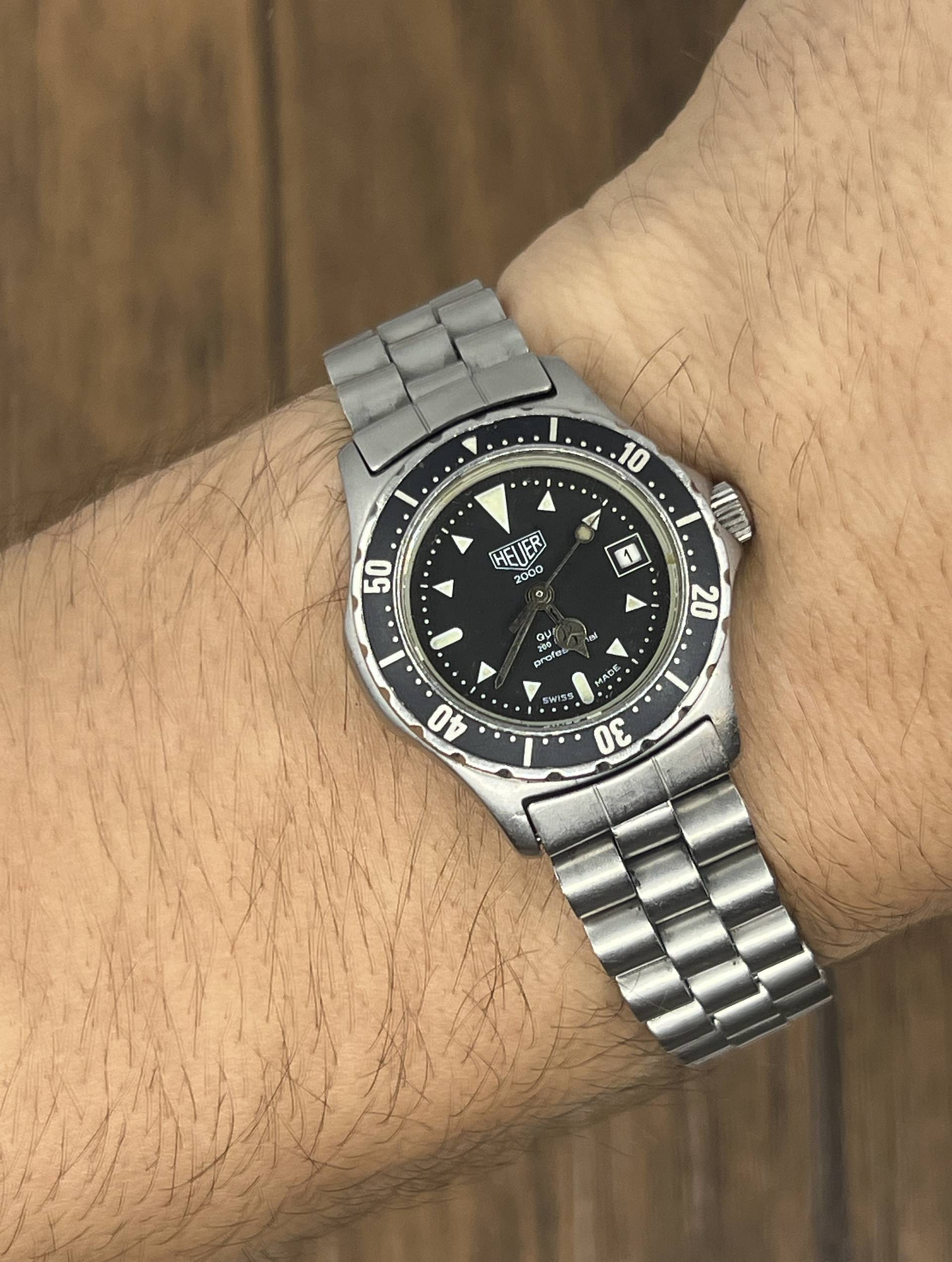 Vintage Heuer 2000 Professional 200M Quartz Diver Watch | Black Dial Steel Bracelet