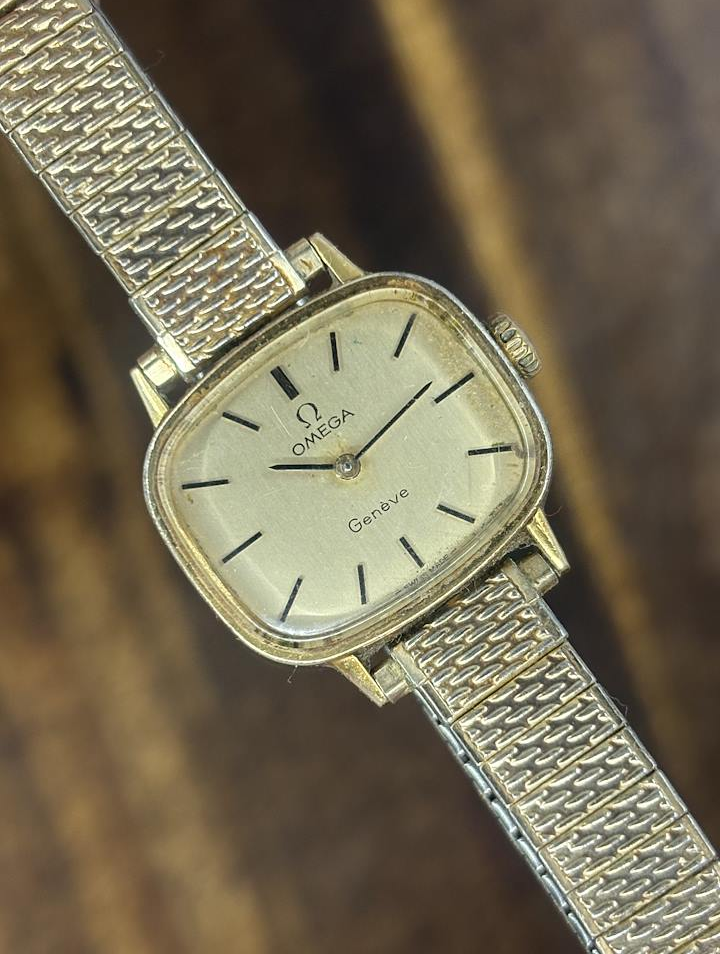 Vintage Omega Genève Ladies Watch | Gold Tone Cushion Case Bracelet Boxed