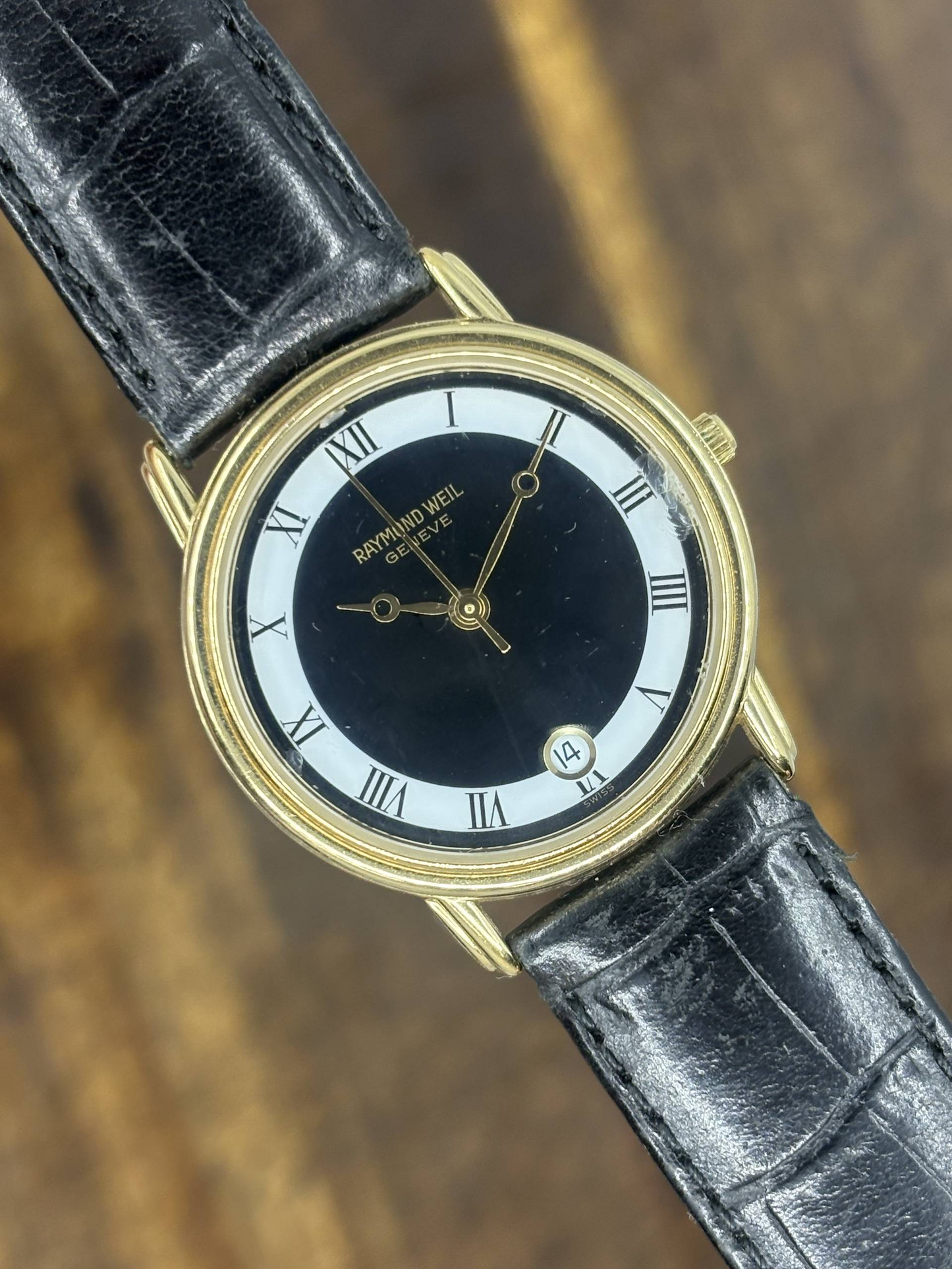 Vintage Raymond Weil Genève Watch | Black & White Roman Numeral Dial Gold Tone