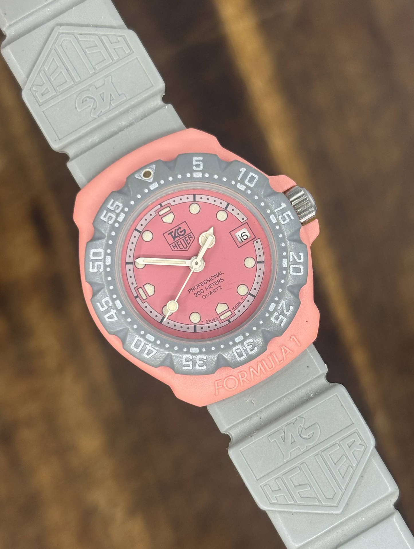 Vintage TAG Heuer Formula 1 Pink & Grey Quartz Watch | 200m Swiss Made