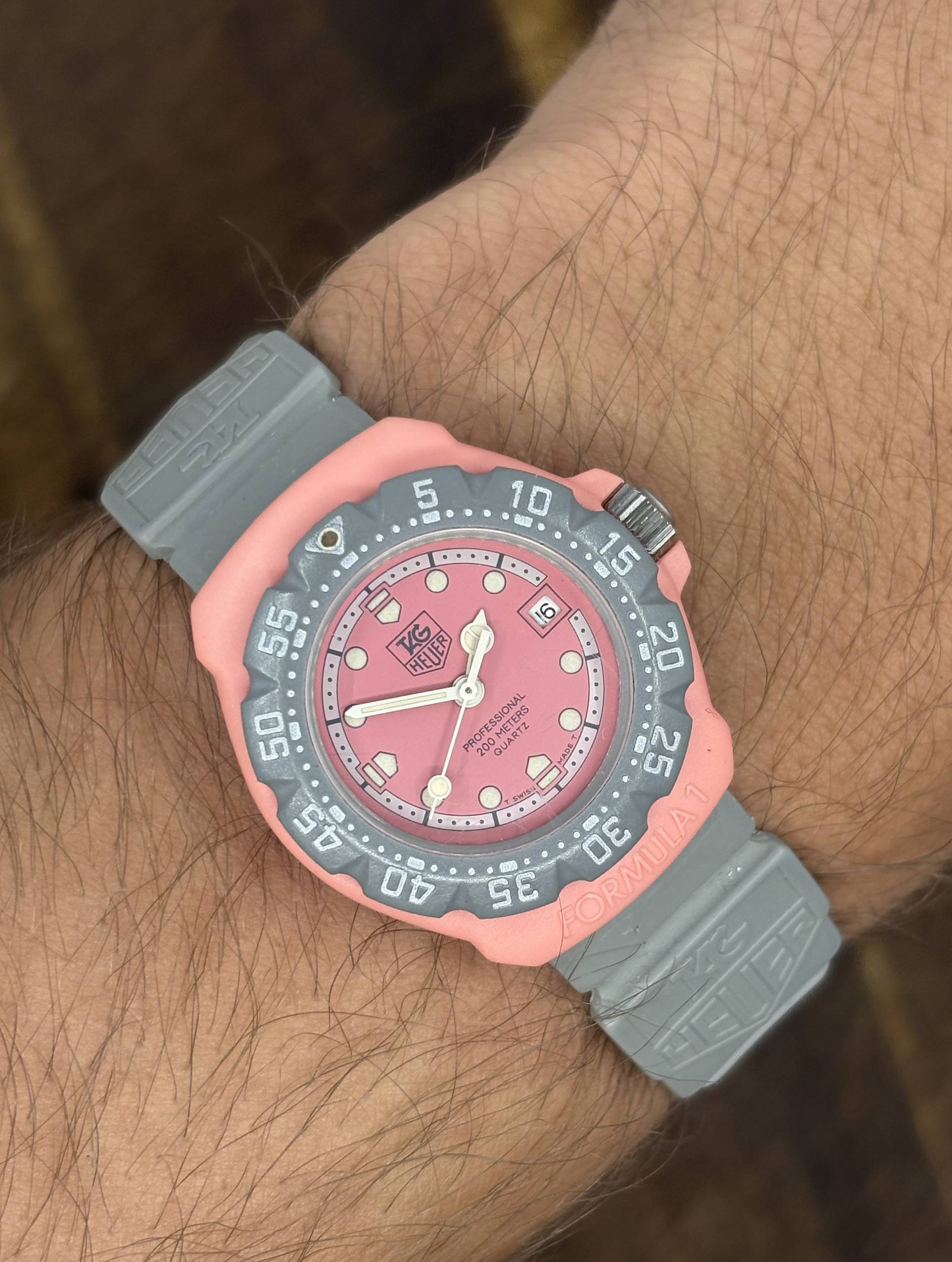 Vintage TAG Heuer Formula 1 Pink & Grey Quartz Watch | 200m Swiss Made