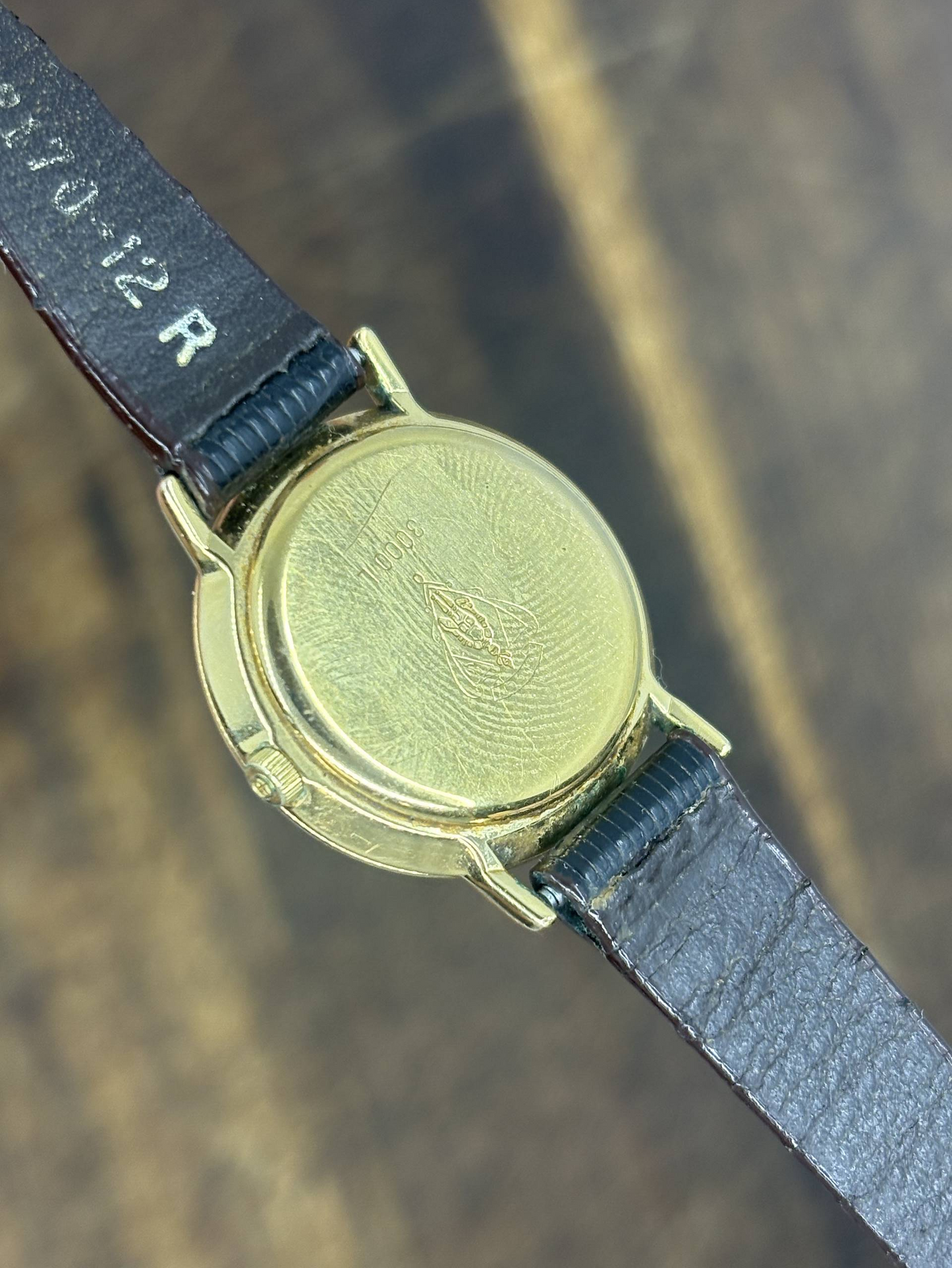 Vintage Gucci Web Stripe Watch | Red & Green Dial Gold Tone Swiss Made