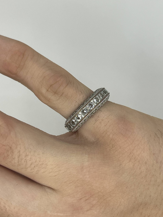 925 Sterling Silver Clear Stone Eternity Band Ring – Milgrain Edge Design