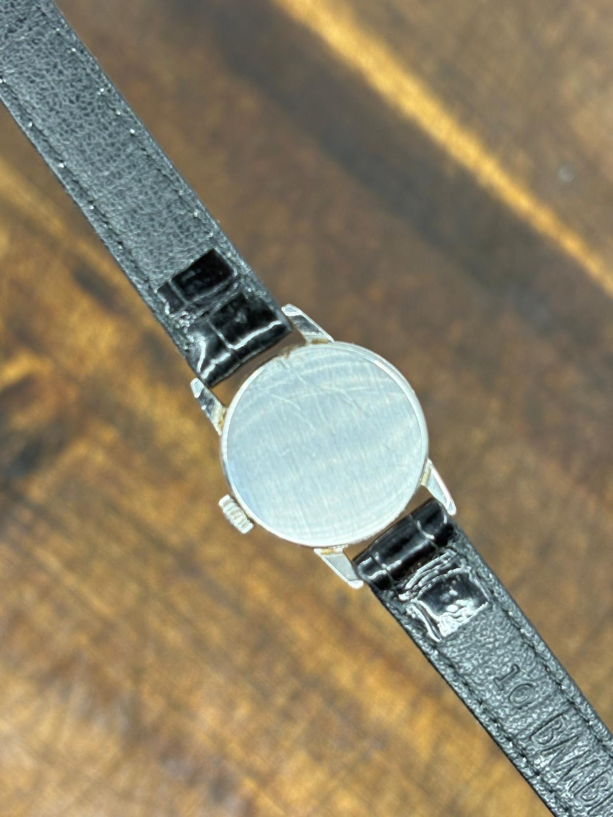 Vintage Omega Ladies Dress Watch – Silver Dial
