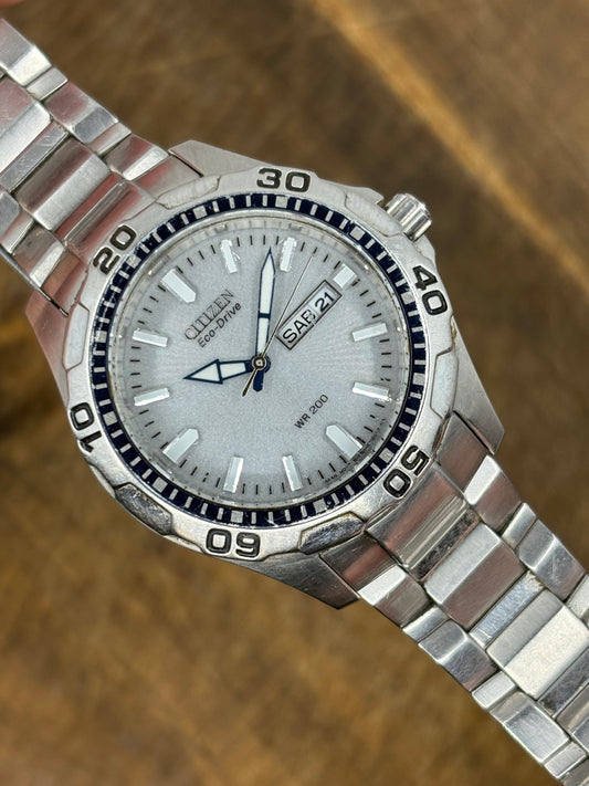 Citizen Eco-Drive WR200 – Steel Sports Diver (Day-Date)