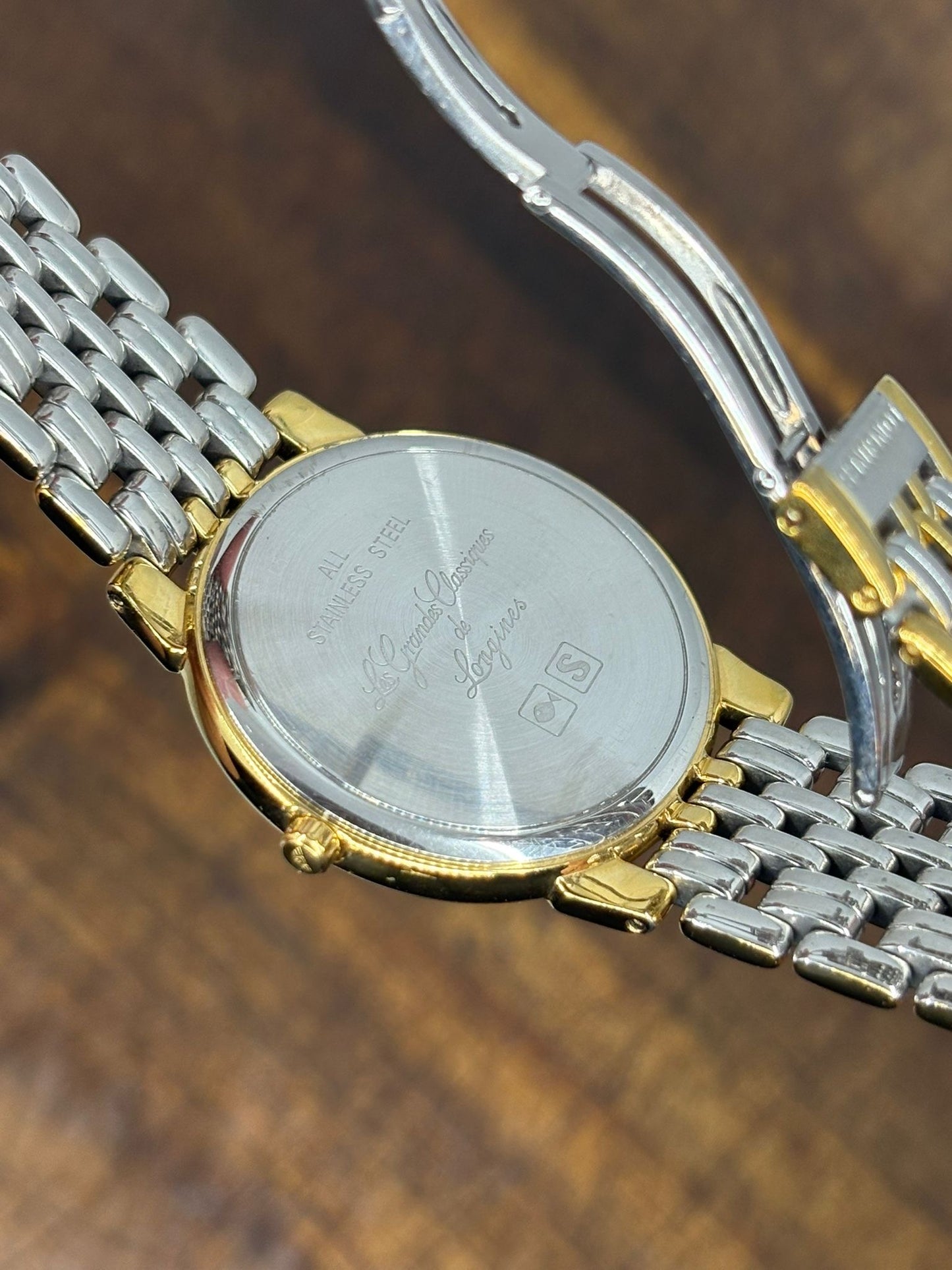 Vintage Longines Quartz Dress Watch – Roman Dial