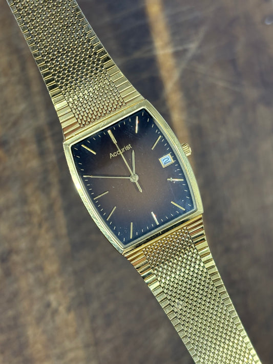 Accurist Quartz – Rectangular Black Sunburst Dial