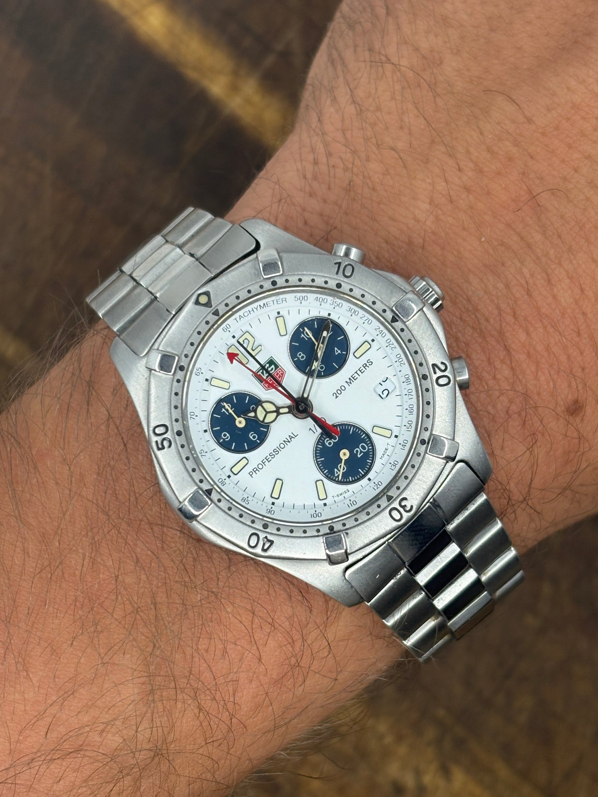 TAG Heuer Professional 2000 Chronograph – White Dial – Stainless Steel – Vintage