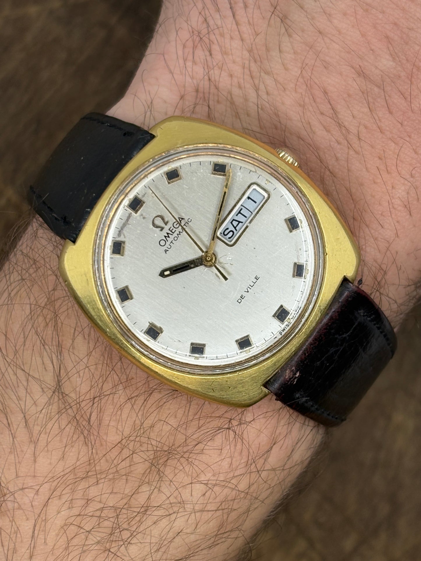Omega De Ville Automatic – Gold-Tone Cushion Case (Day-Date)
