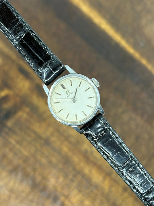 Vintage Omega Ladies Dress Watch – Silver Dial