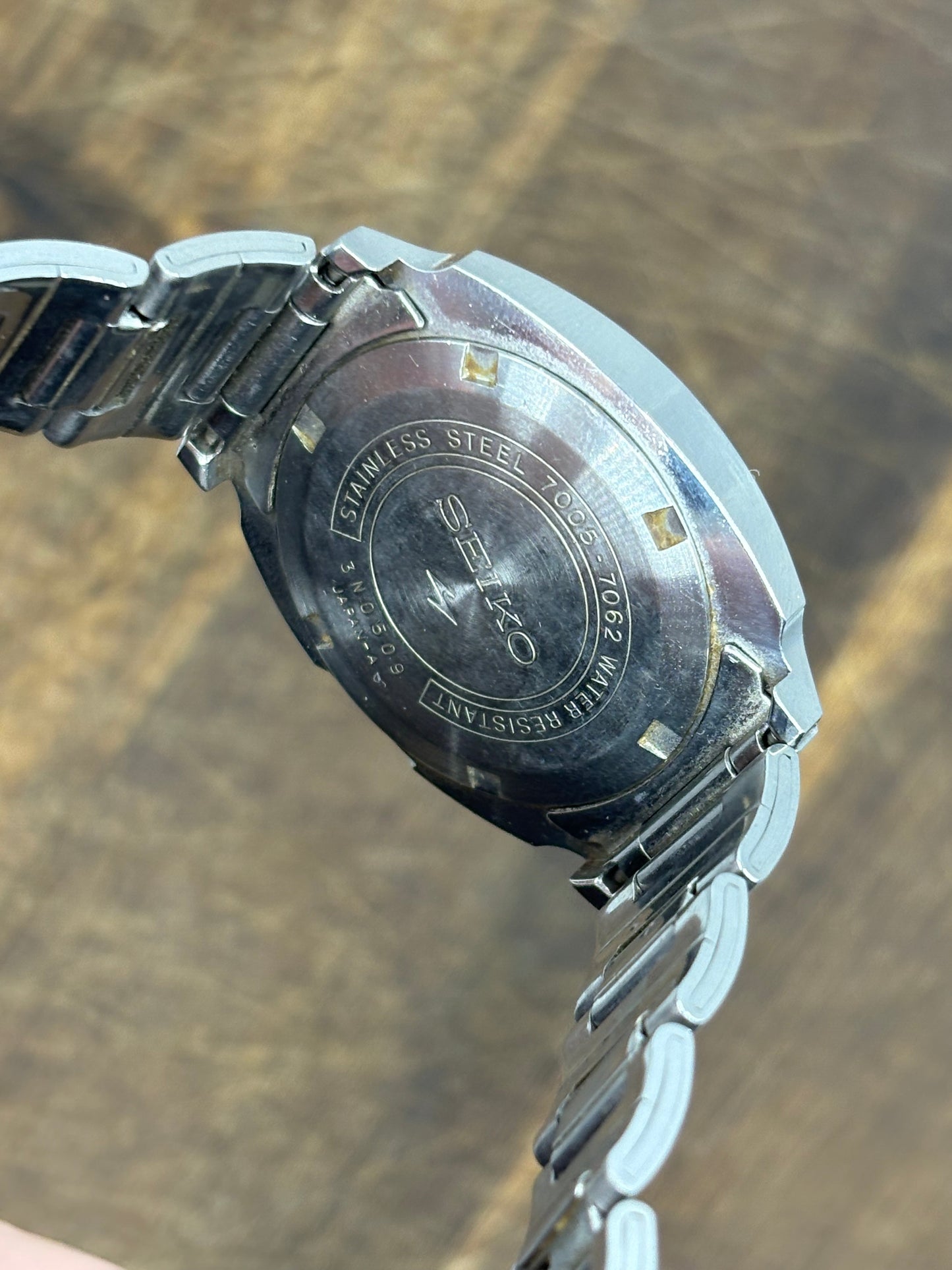 Seiko Automatic 17 Jewels (Cushion Case, Silver Dial)