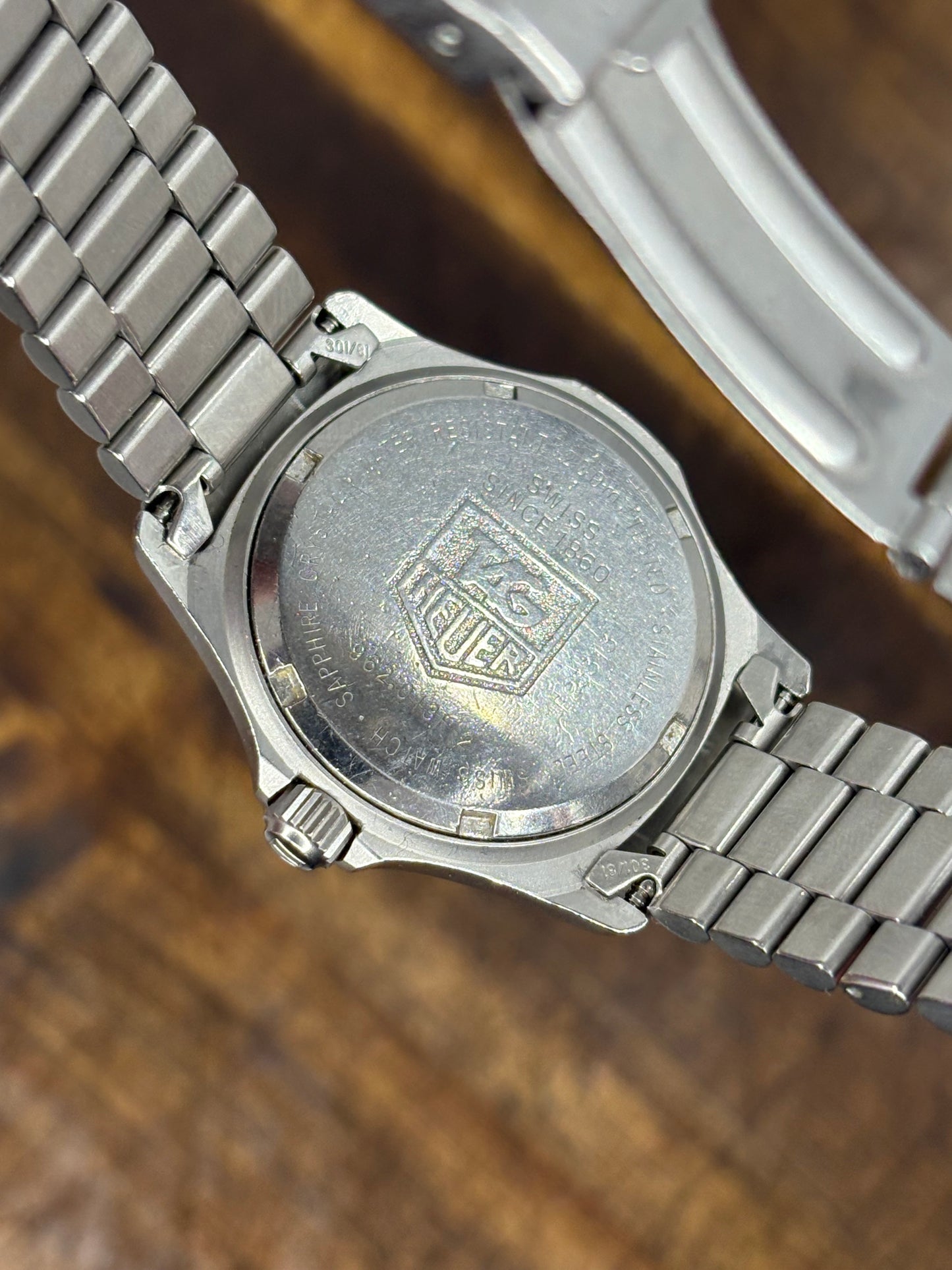 TAG Heuer Professional 200m Quartz Diver