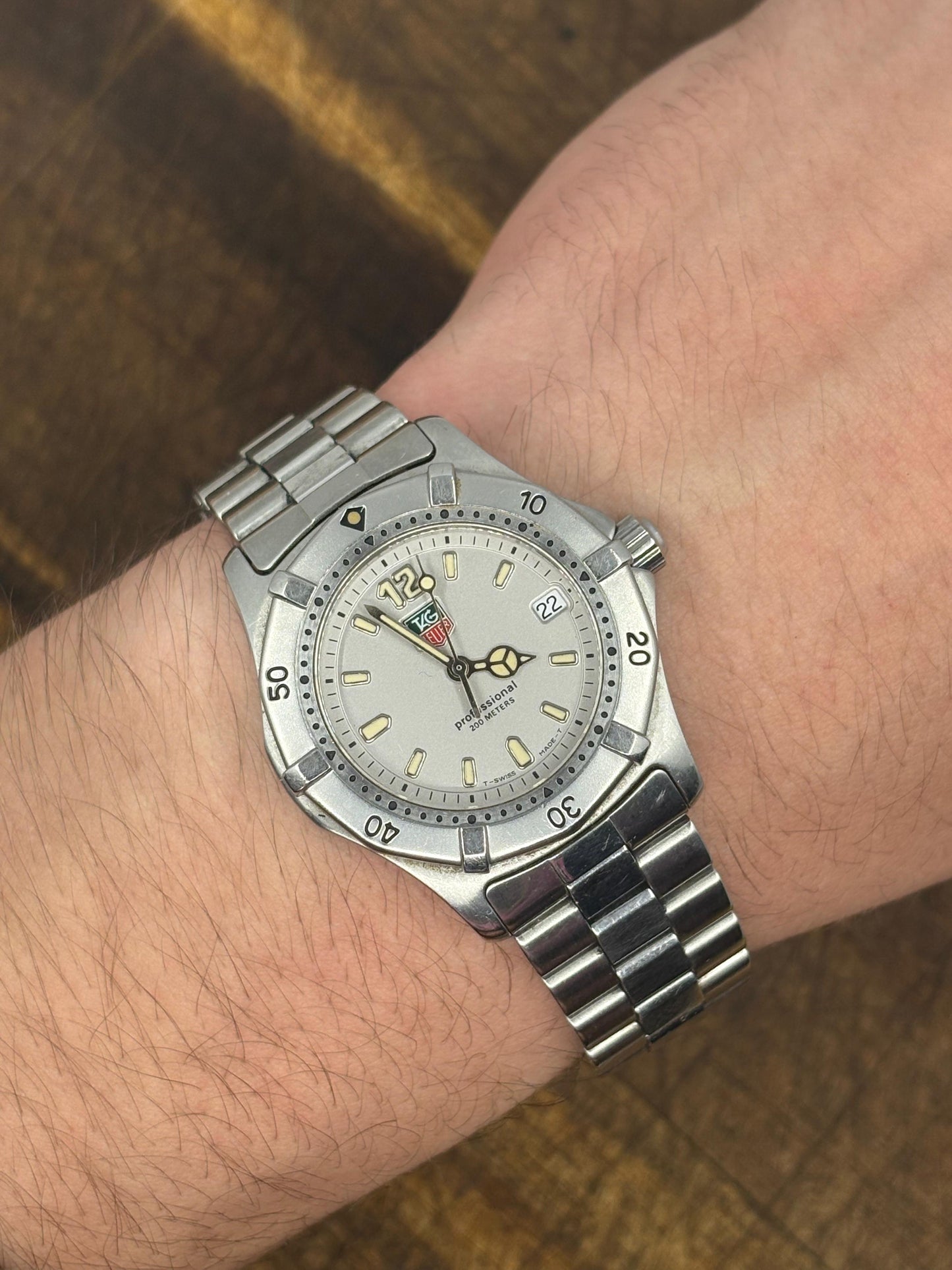 Tag Heuer professional stainless steel quartz gents watch