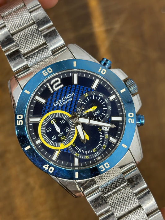 Sekonda Quartz Chronograph – Blue Sports Watch