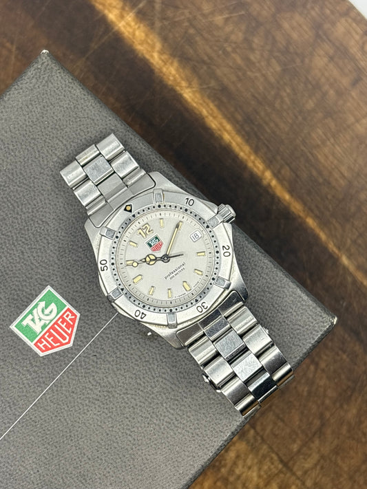 Vintage TAG Heuer Professional 200m Quartz Watch
