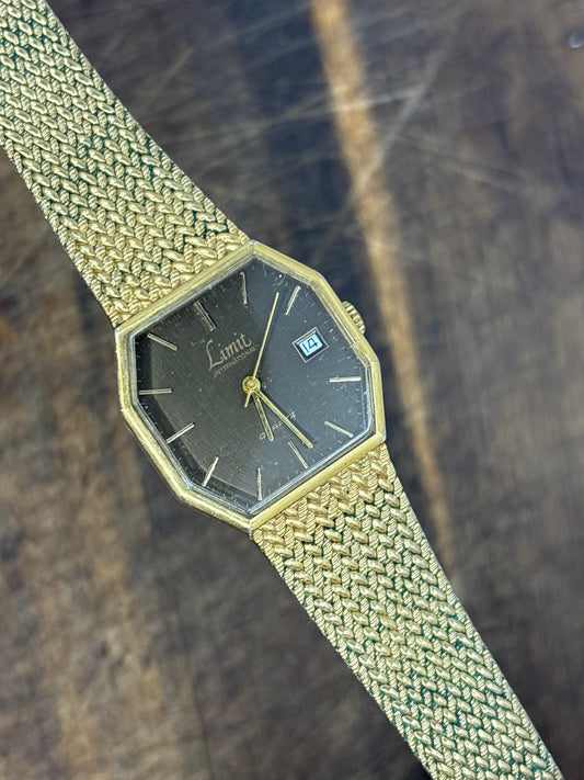 Limit Quartz – Gold Octagonal Case