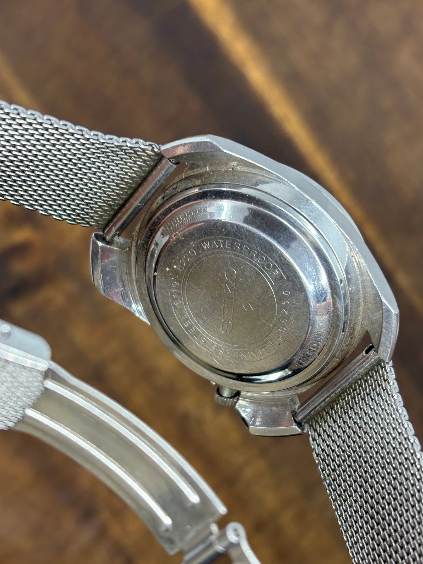 Seiko 5 Automatic Day-Date (Silver Dial, Mesh Bracelet)
