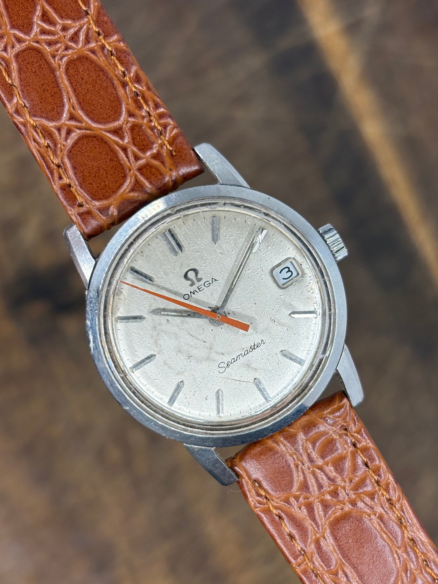 Omega Seamaster Automatic with a DYNAMIC Orange hand – Vintage