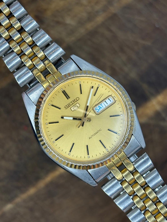 Seiko 5 Automatic – Gold Dial (Two-Tone, Day-Date)