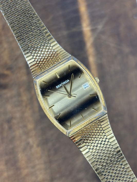 Sekonda Quartz – Gold-Tone Rectangular Dress Watch