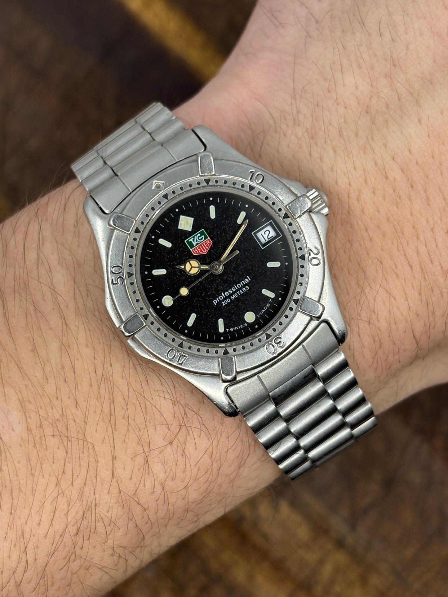 TAG Heuer Professional 200m Quartz Diver