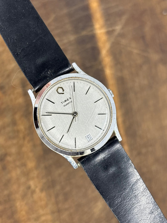 Timex Quartz – Silver Dress Watch