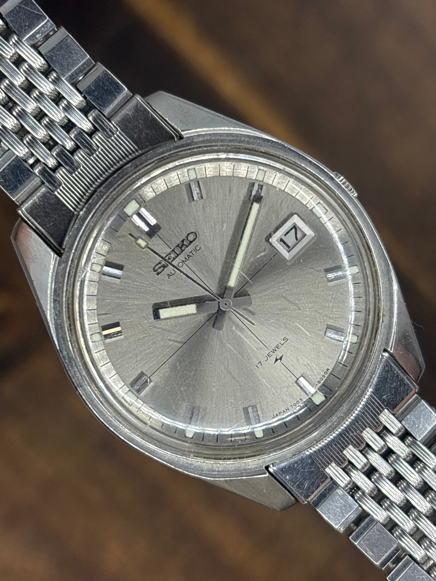 Vintage Seiko Automatic 17 Jewels Silver Dial Watch with box