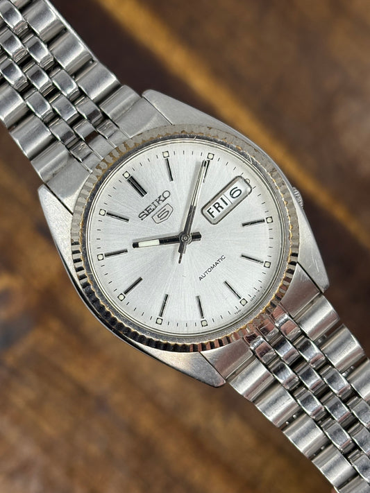 Seiko 5 Automatic Silver Day-Date