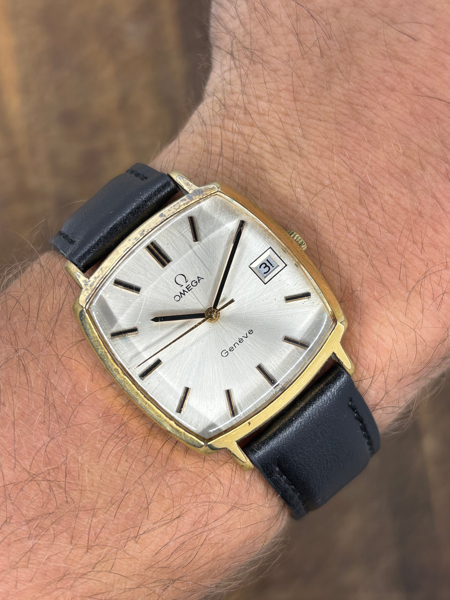 Omega Genève | Gold-Tone Square Case | Silver Dial | Date | Dress Watch